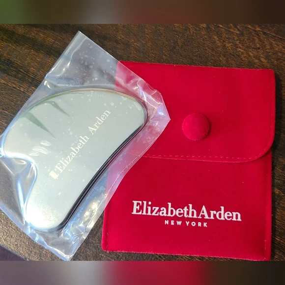 Elizabeth Arden Gua Sha - Picture 7 of 9